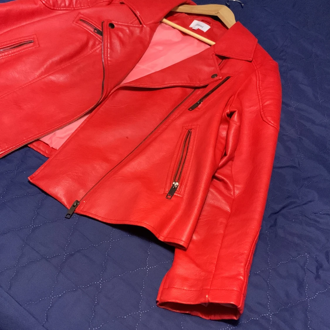 Röd skinnjacka från Zizzi - 90