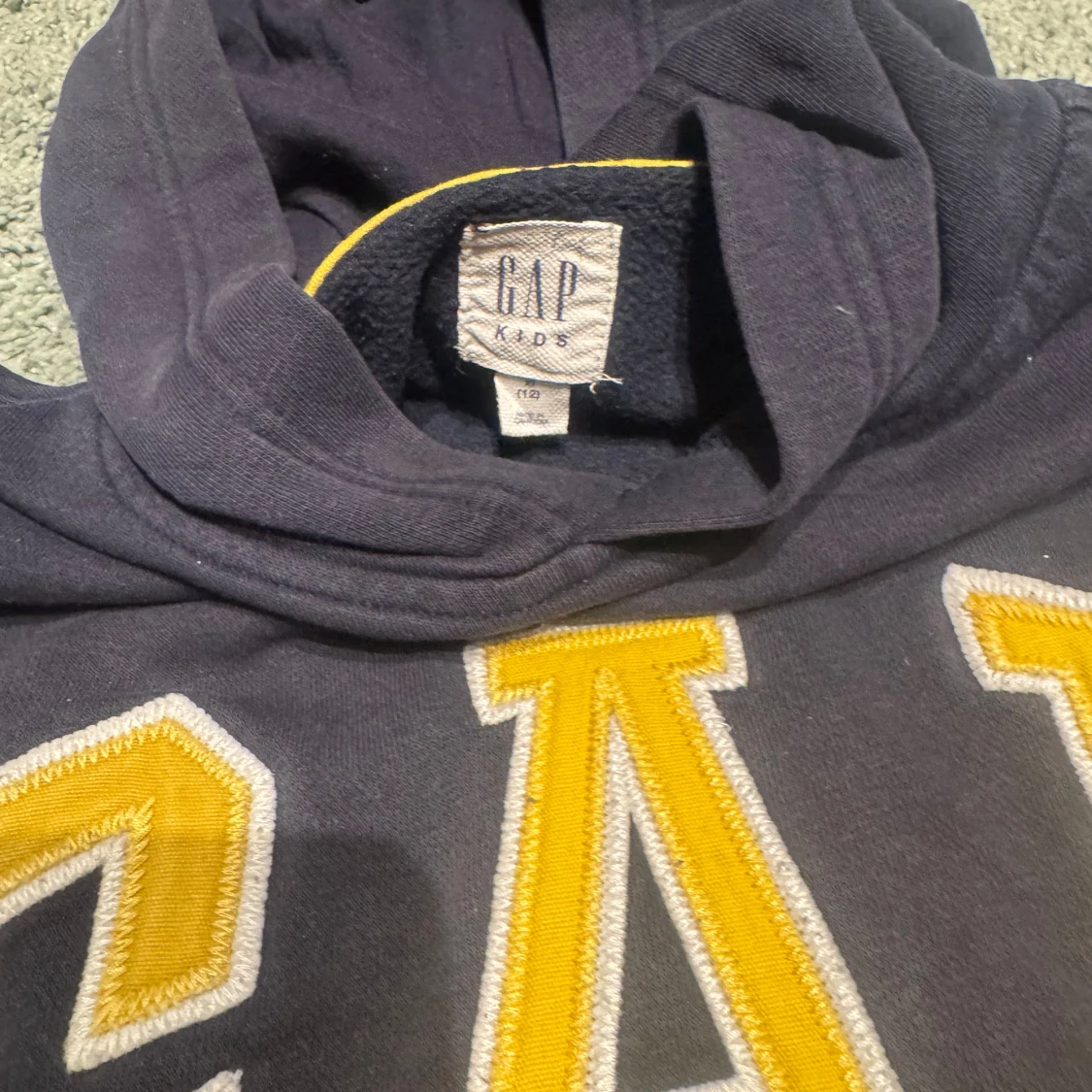 Mörkblå hoodie från GAP Kids - 90