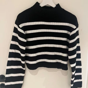 Långärmad tröja - Långärmad tröja från H&M i storlek 158/164💕