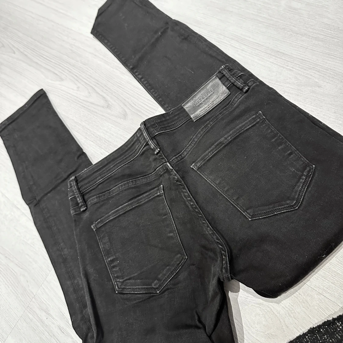 Svarta jeans från Jack & Jones - 90