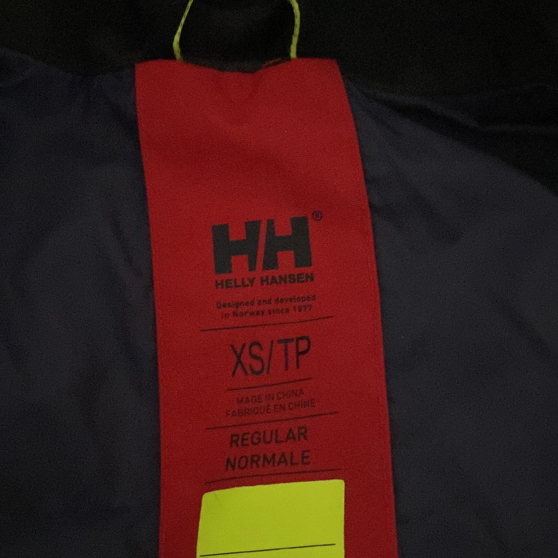 Röd jacka från Helly Hansen salt 2 - 91