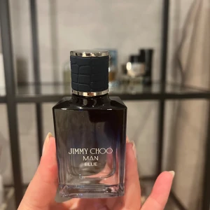 Parfym - Jimmy Choo Man Blue, EdT endast testad en gång av min sambo men han gillade den inte 🙄perfekt julklapp 