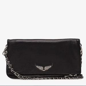 Zadig Voltaire väska - Zadig och Voltaire väska i nyskick, man kan skriva privat för att få fler bilder. Öppen för andra rimliga prisförslag.