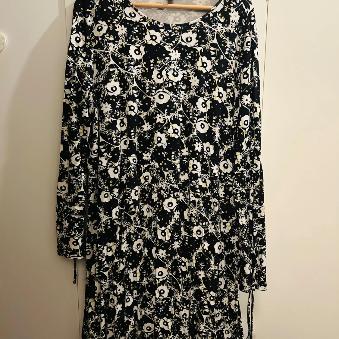 Blommig klänning från Second Script