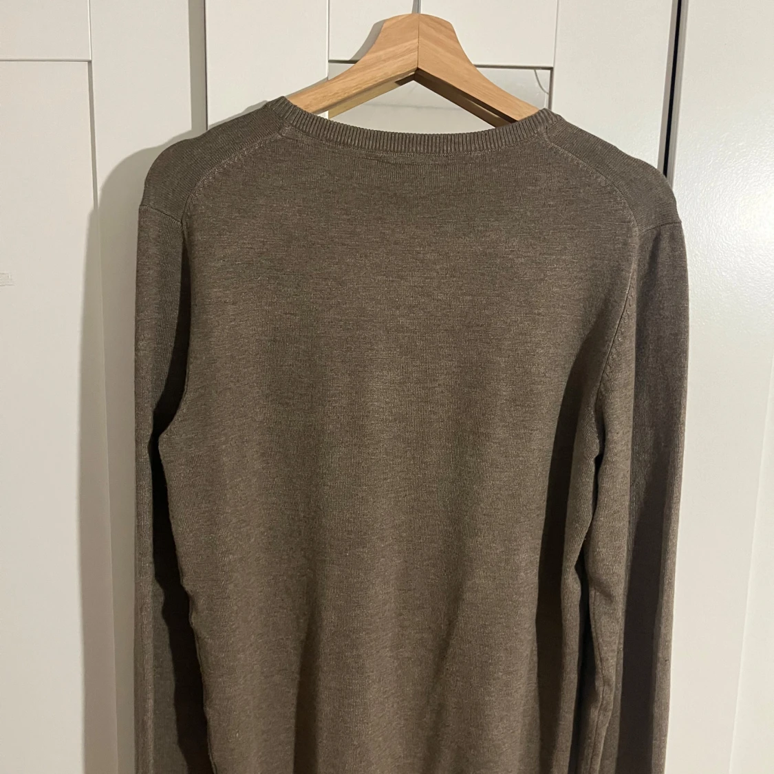 Brun tröja från Lindbergh - 90