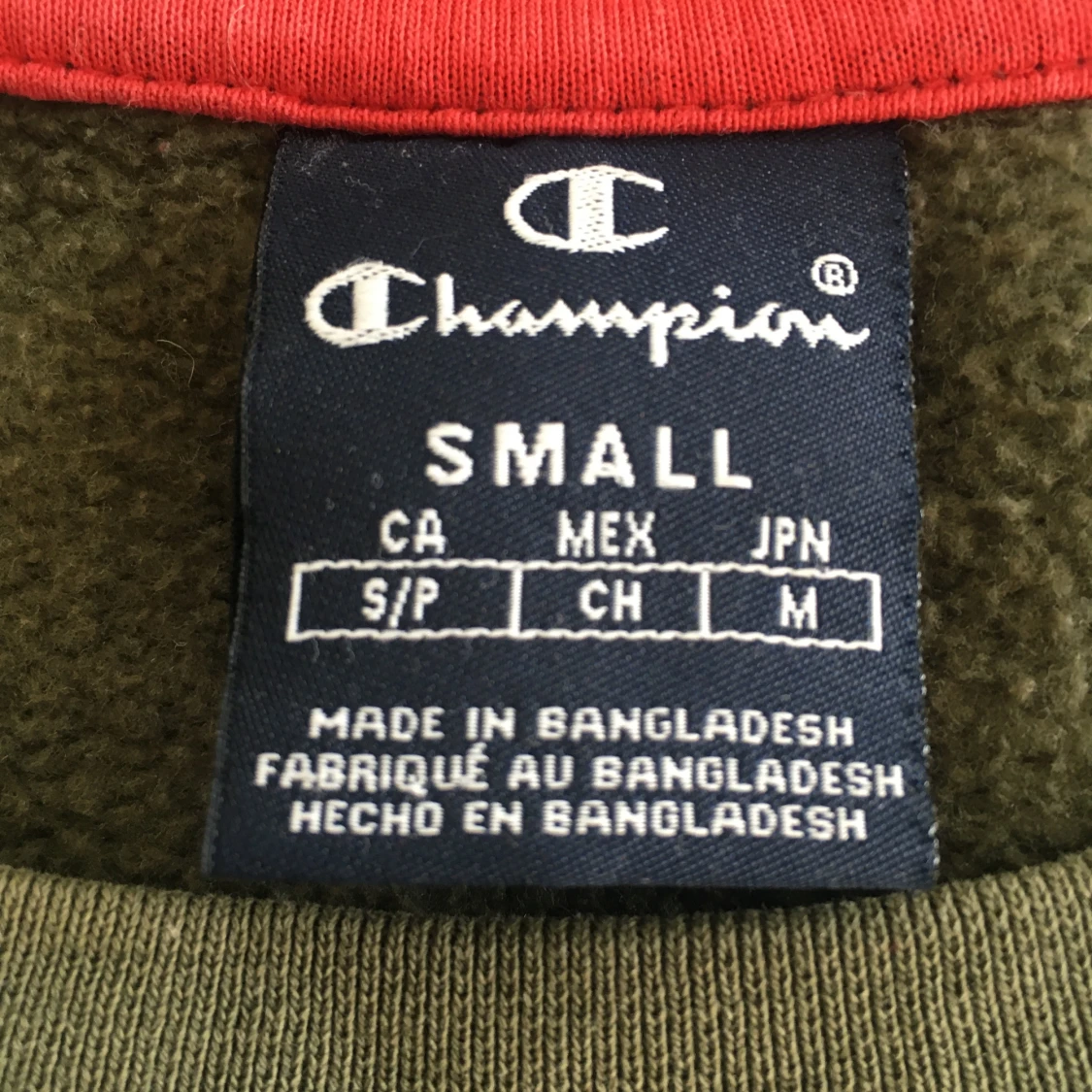 Olivgrön tröja från Champion - 90