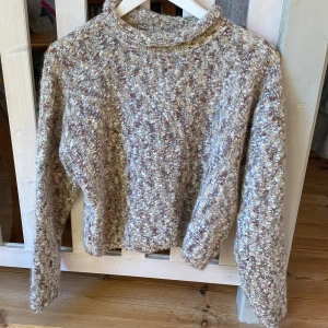 Stickad tröja  - Fin stickad tröja  