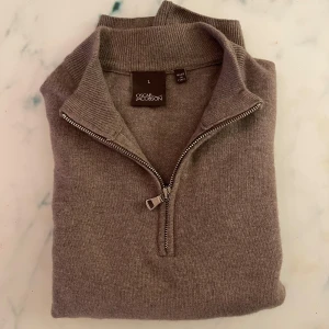 Oscar Jacobson tröja - Oscar Jacobson halfzip, knappt använd, nypris 1500