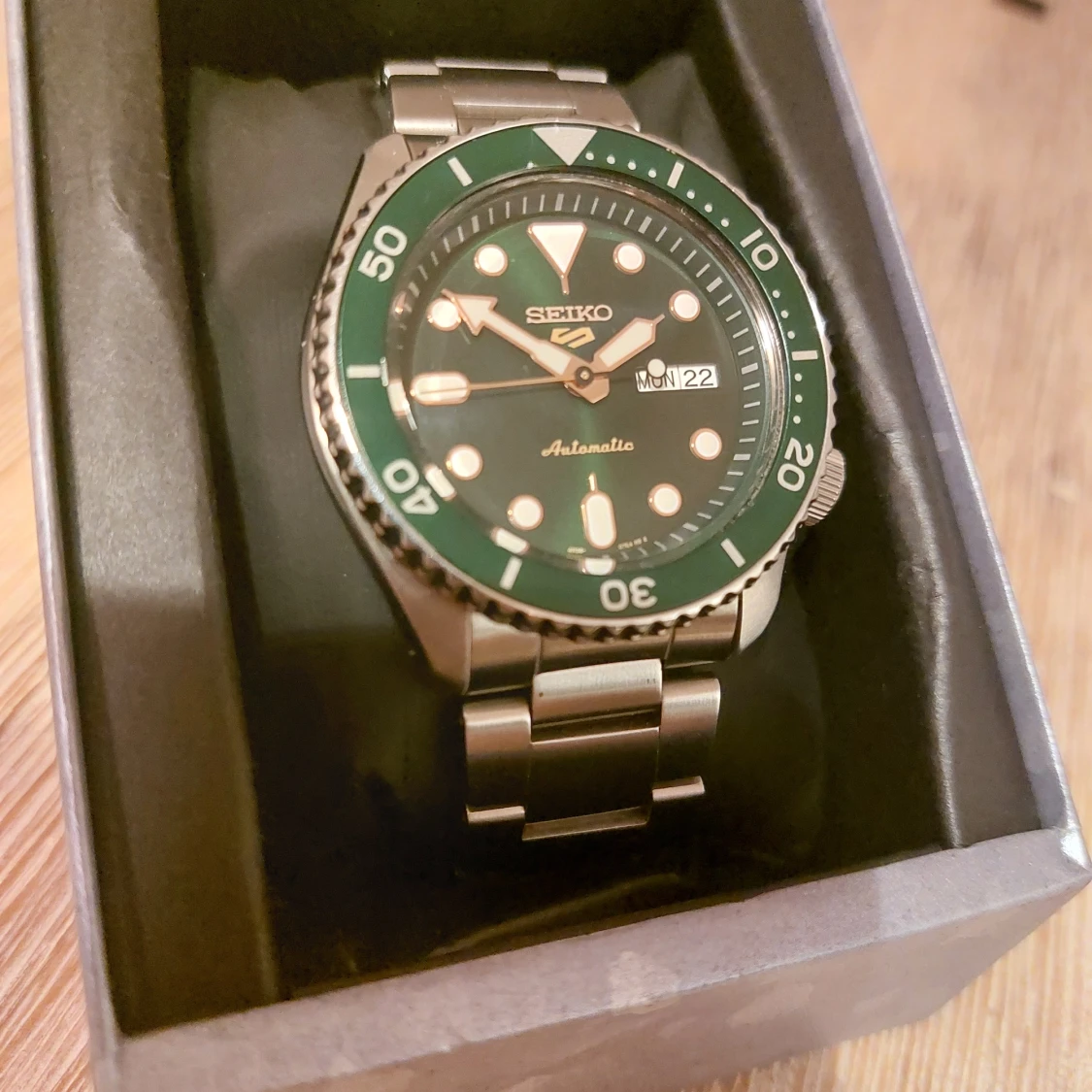 Seiko 5 sports SRPD63K1  - 90