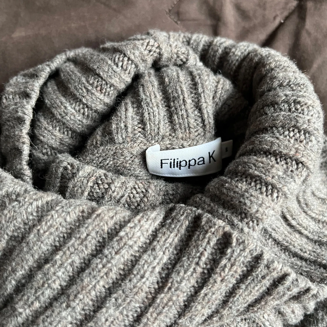 Grå polotröja från Filippa K - 91