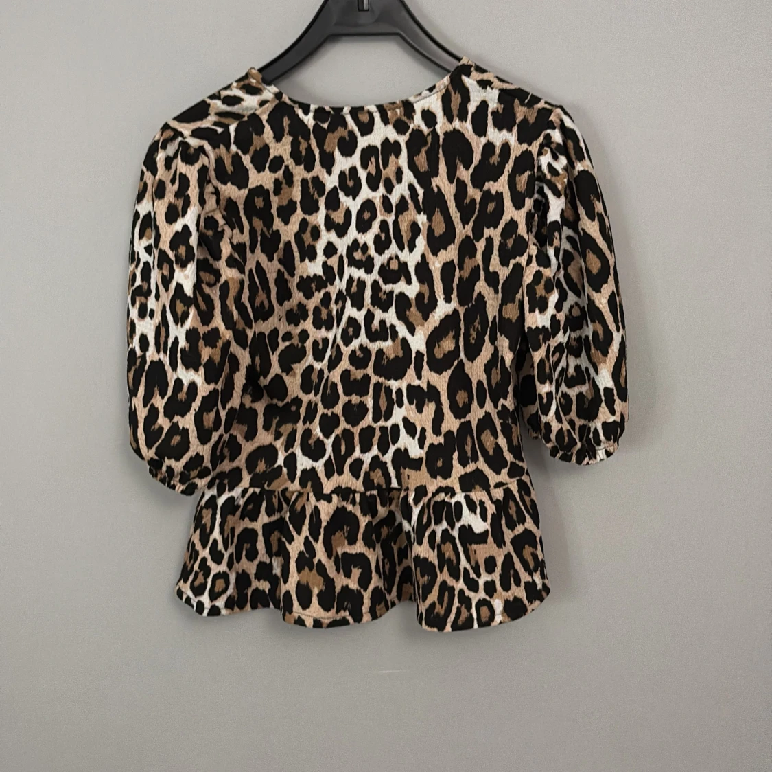 Leopardmönstrad blus från Primark - 90