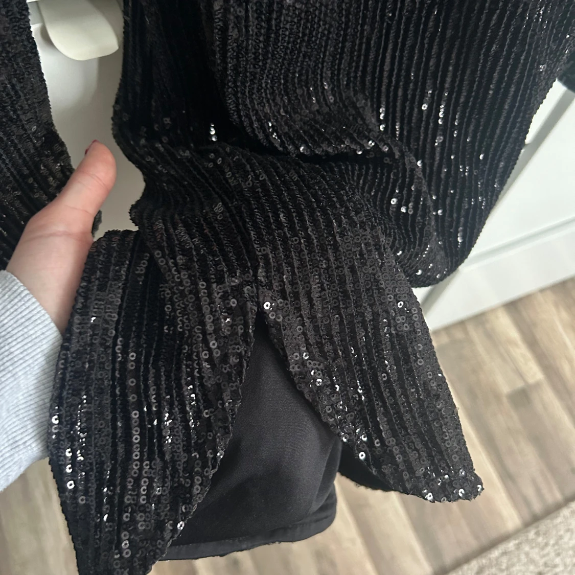 Festklänning med öppen rygg  - 91