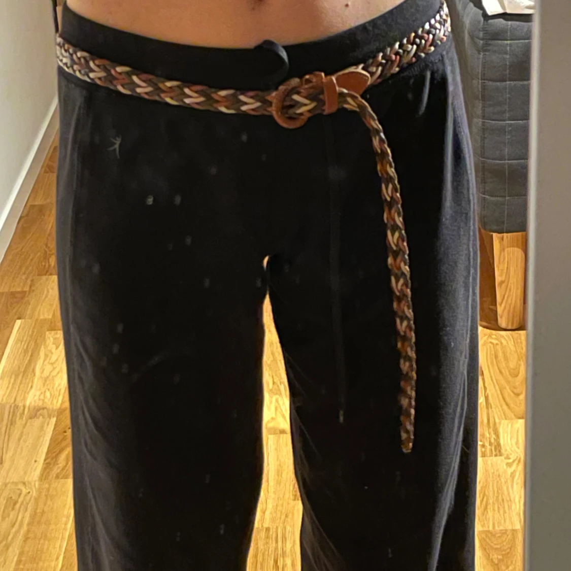 Flätat bälte i flera färger