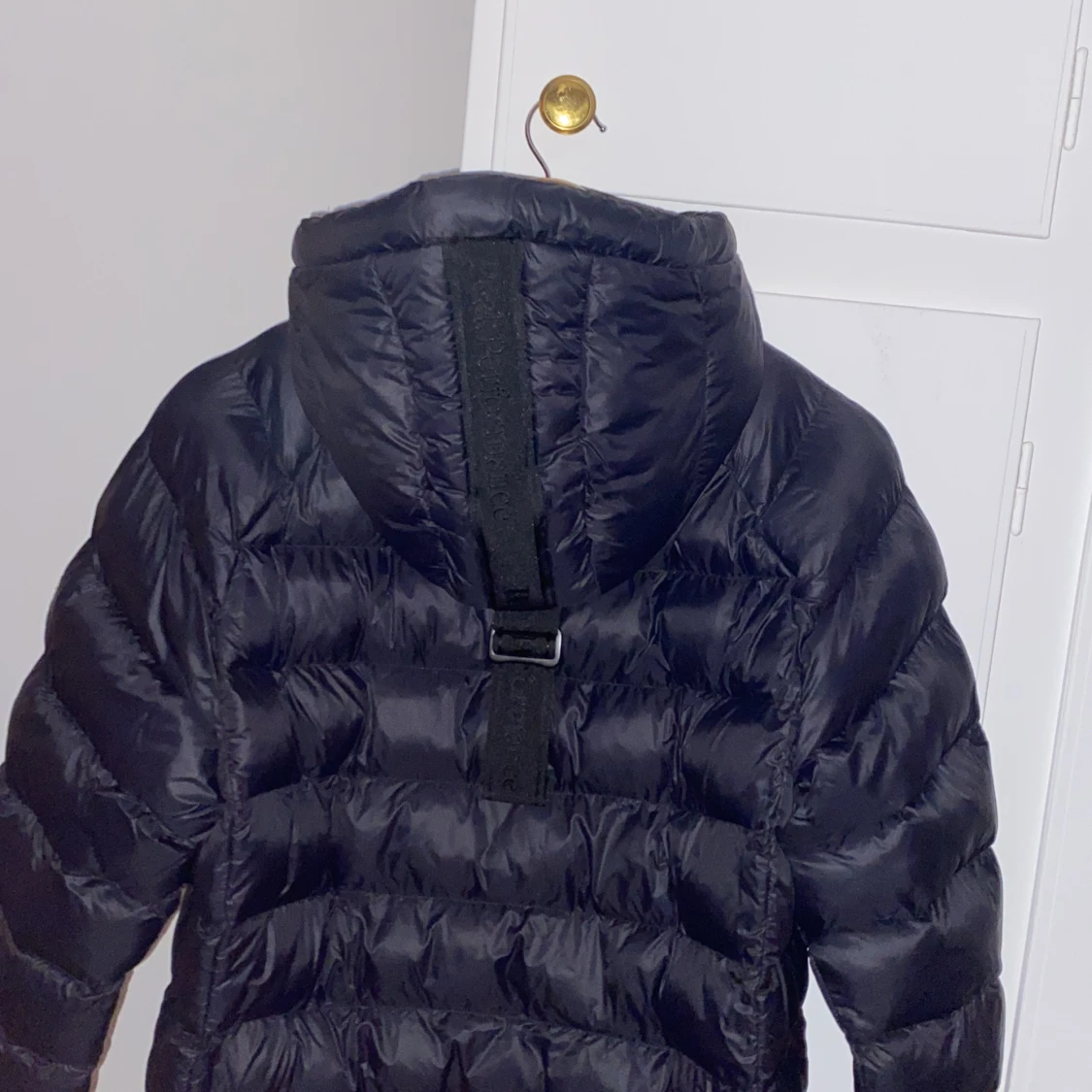 Svart dunjacka från Peak Performance - 91