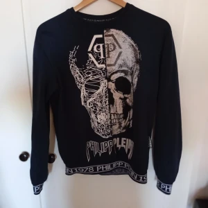 Philipp Plein svart tröja - Medium  Minimalt använd  