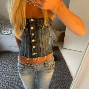 Jeans topp - Svin cool jeans topp från zara🤩💗