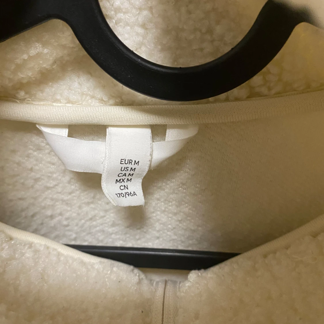 INTRESSEKOLL - Populär Teddyjacka från H&M - 90