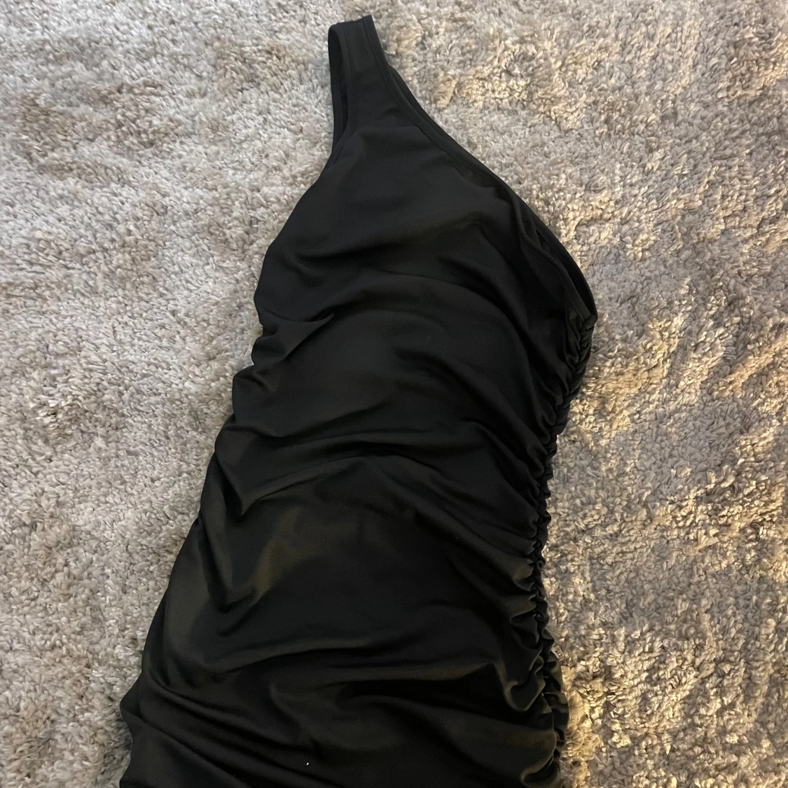 Svart klänning - 90