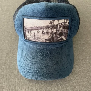 Velvet keps emilio pendenza - Hej, säljer nu denna då den inte kommer till användning, bra skick,  nypris 550kr Mitt pris 300kr Pris kan sänkas vid snabbt köp utan krongel