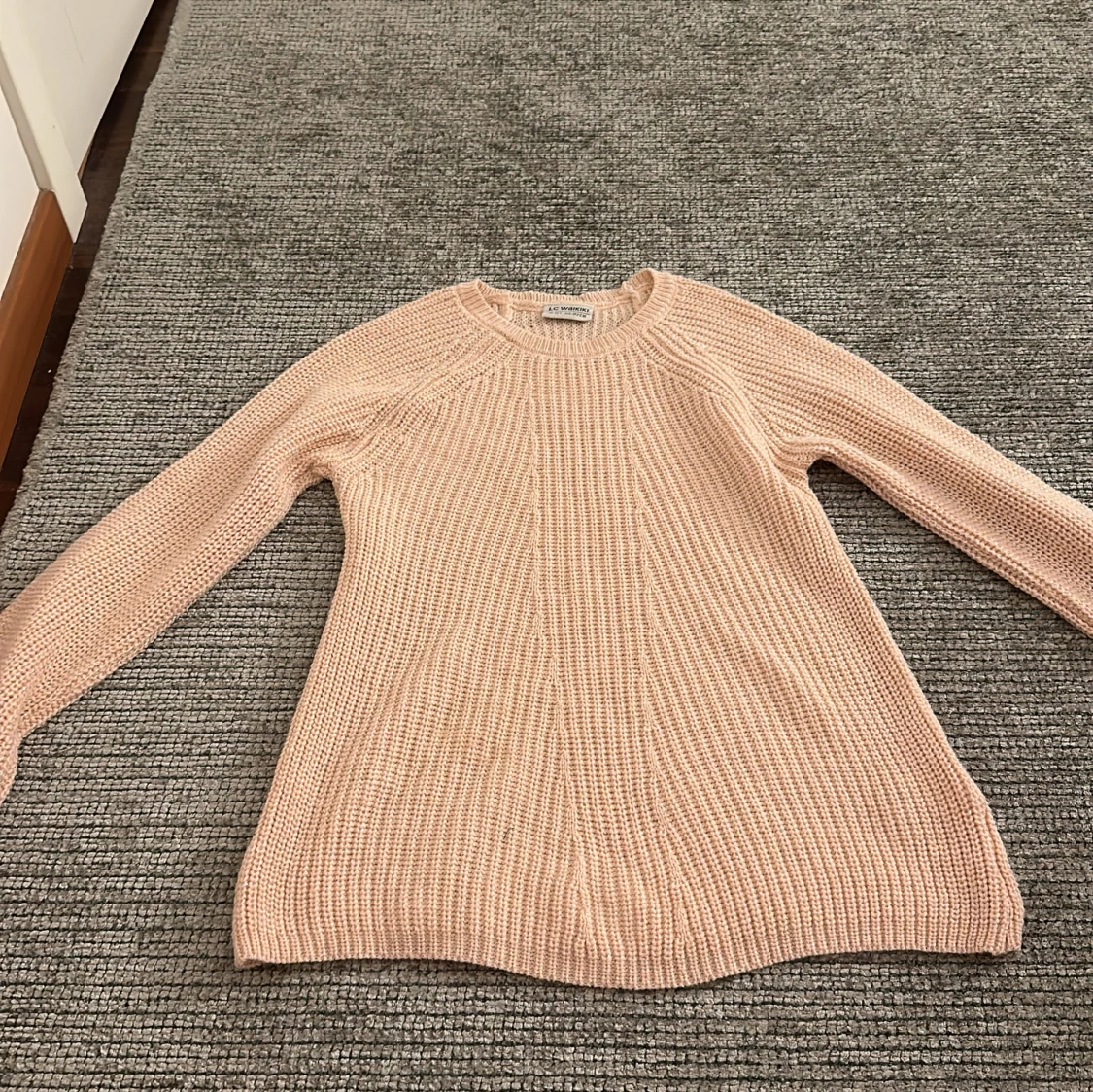 Beige stickad tröja