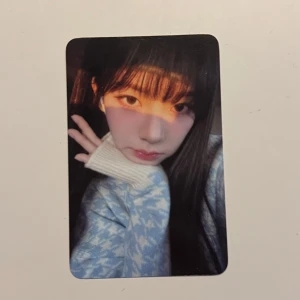 aespa karina photocard  -  Aespa Karina photocard, no damages 
