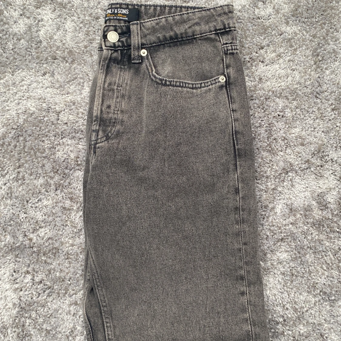 Grå jeans från Only & Sons