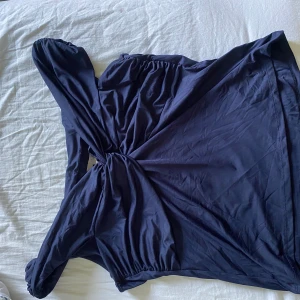 hm offshoulder tröja - knappt använd nyskick