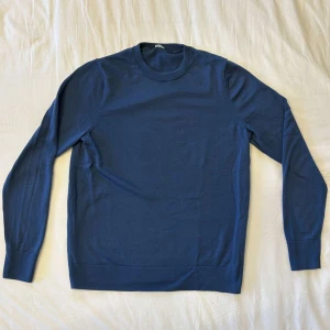 Stickad tröja  - Arket tröja. Storlek S. Nyskick 