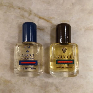 2 Vintage gucci parfymer SÄLLSYNTA - Fett sällsynta gucci parfymer från runt 70-90 talet. Perfekt för samlare 💪 tillsammans kommer det kosta 599 kr Om man bara vill köpa ena kmr det kosta 329kr, pris kan diskuteras. 