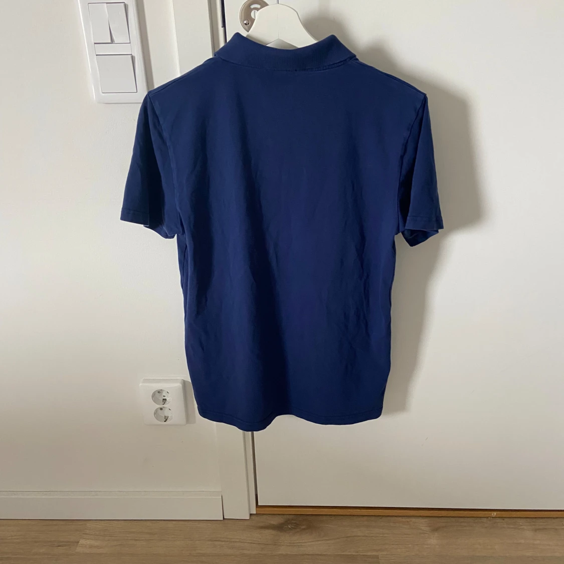 Filippa K piké  - 90