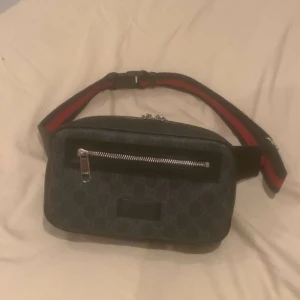 Gucci midjeväska - Gucci midjeväska