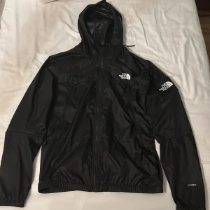 The North Face windbreaker - Storlek M, Nyskick, Skriv om du har några frågor!