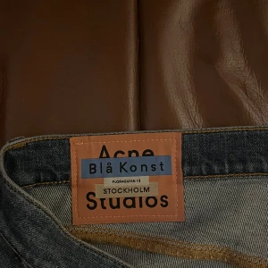 Acne Studios Blå Konst Jeans  - Model: max mid blue - slim fit Size: 33/32- 180/90A -fits a 40. Only worn one time. For more info pm New price: 2800sek.  #acnestudios #blakonst #acnestudiosjeans #scandi