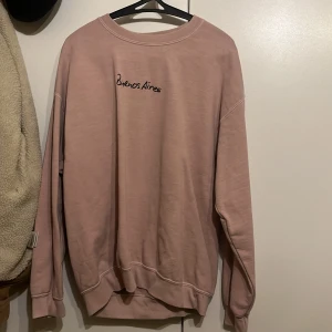 Topman tröja rosa - Buenos aires tryck i bra kvalite, Made in the UK