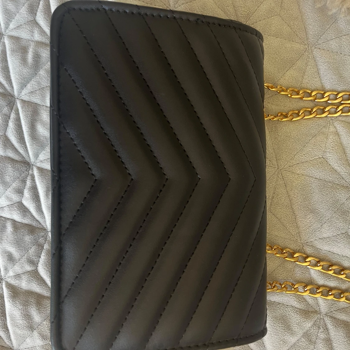 Liten svart väska  - 90