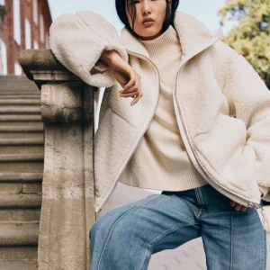 Hm teddyjacka - Slutsåld teddyjacka från hm, aldrig använd! Storlek XS