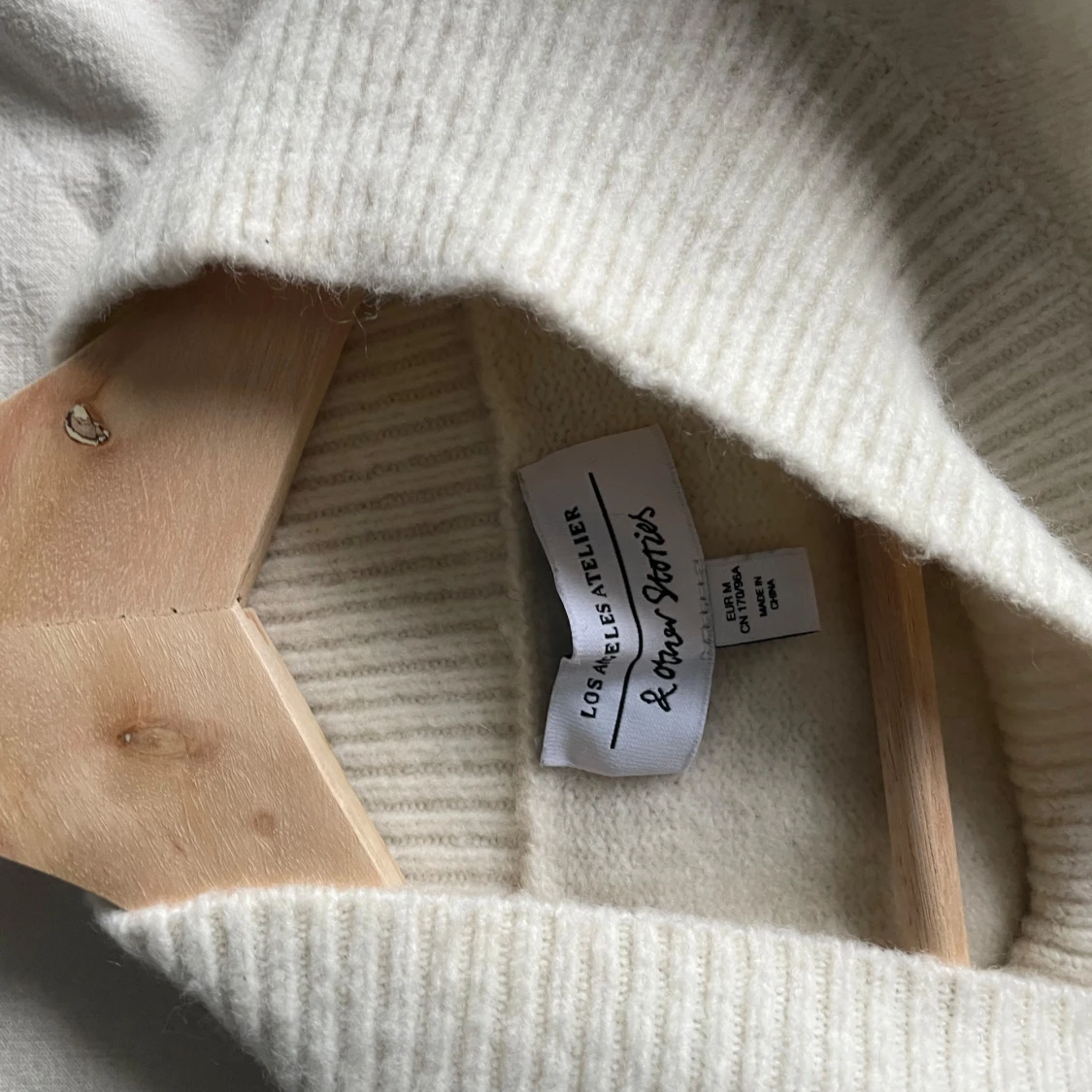 Vit stickad tröja från &otherstories - 90