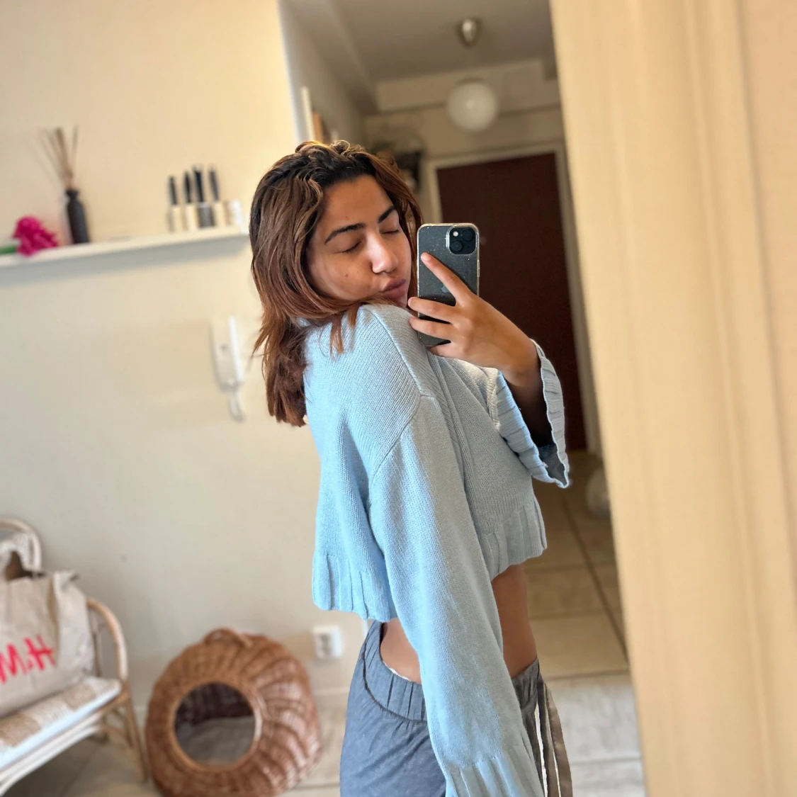 Blå stickad magtröja