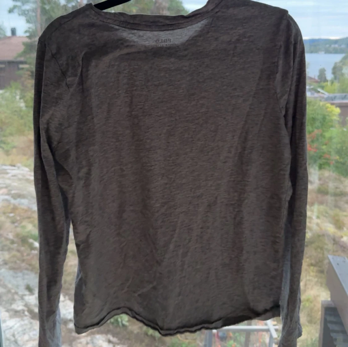 Grå långärmad tröja från Ralph Lauren - 90