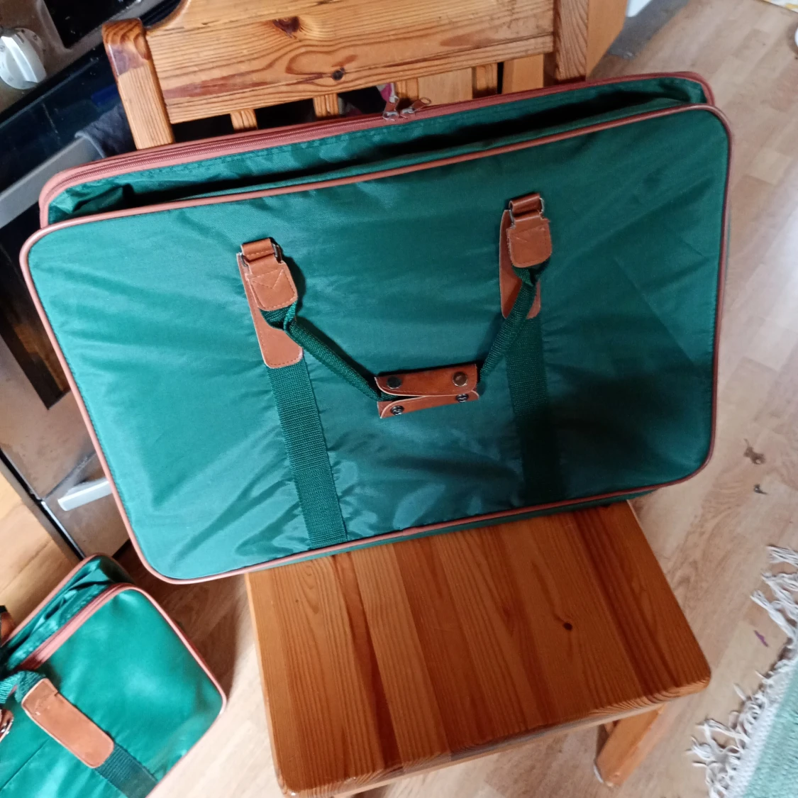 Set reseväskor grön textil - 2