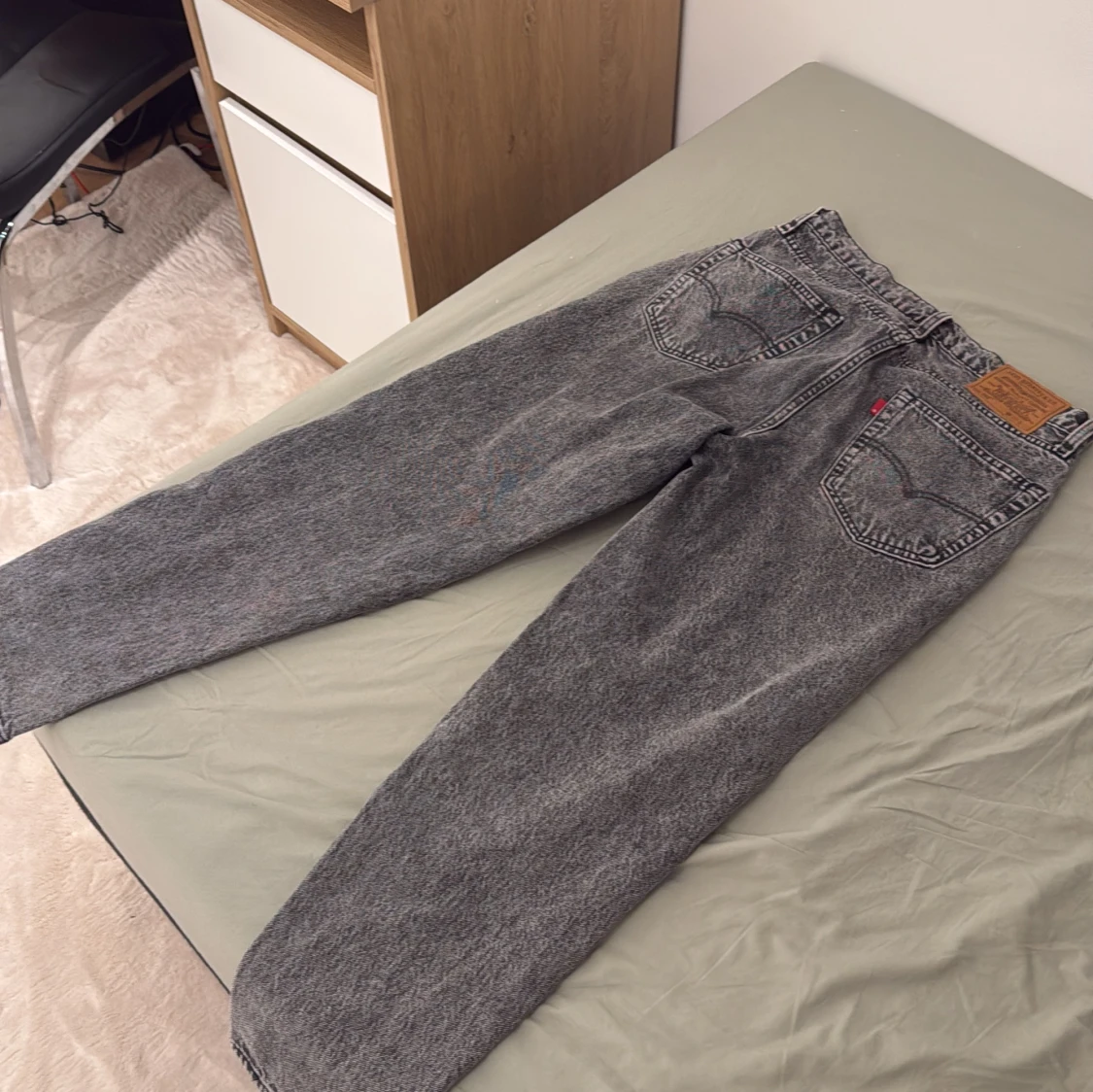 Grå jeans från Levi's - 1