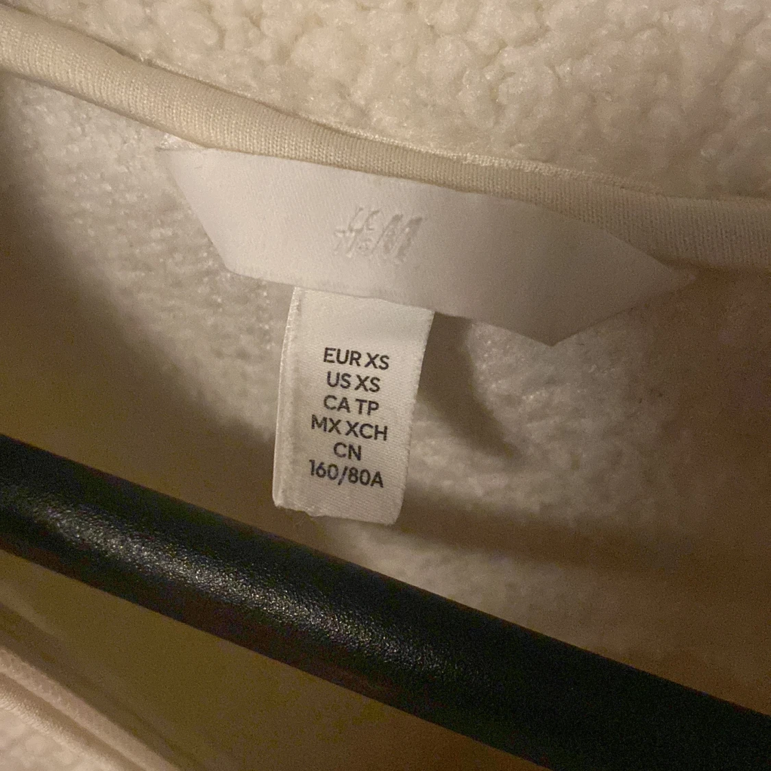 Vit teddyjacka från H&M - 2