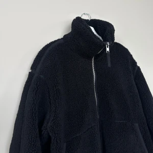 Teddy/pilejacka h&m - Superfint skick, storlek M