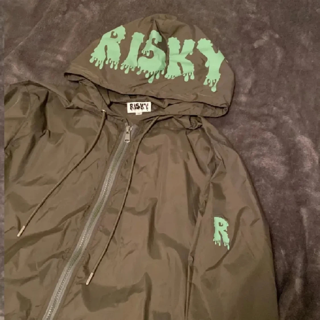 Risky windbreaker  - 1