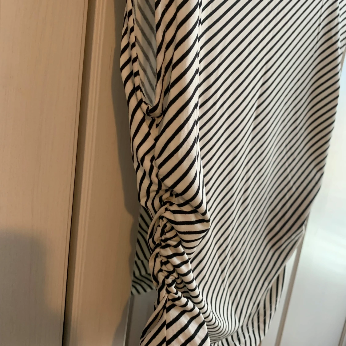 Randig ärmlös topp från H&M - 1