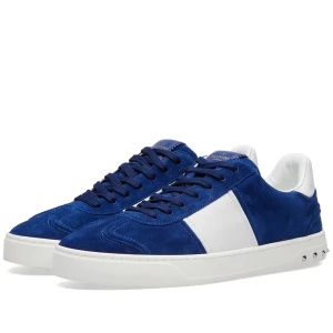 Söker - Intressekoll på flycrew i storlek 42 i mörkblå mocka eller ljusblå mocka. Skriv hänsch om ni har några