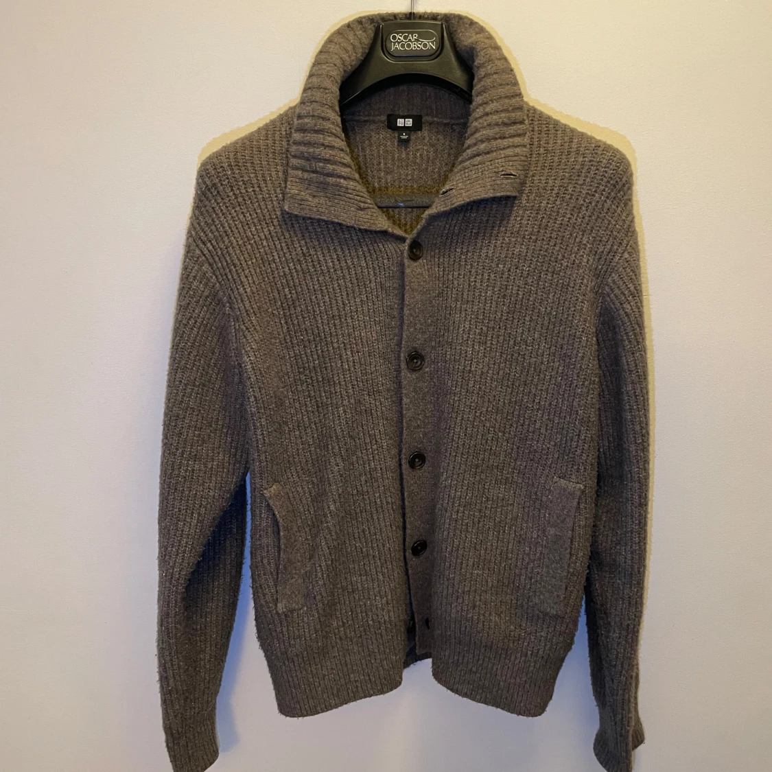 Brun cardigan