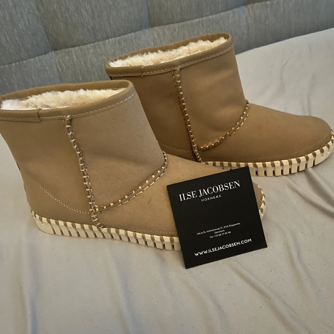 Beige boots från Ilse Jacobsen