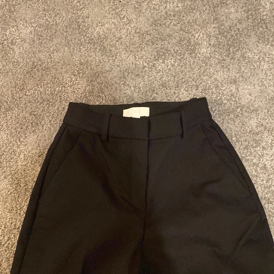 Svarta kostymbyxor - 90