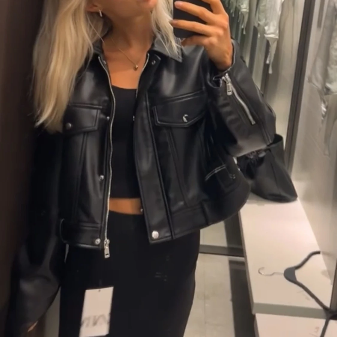 Svart bikerjacka - 1